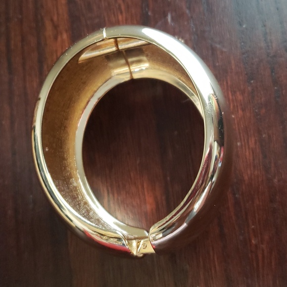 House of Harlow 1960 Gold Cuff Bracelet * NWOT* - Picture 4 of 4